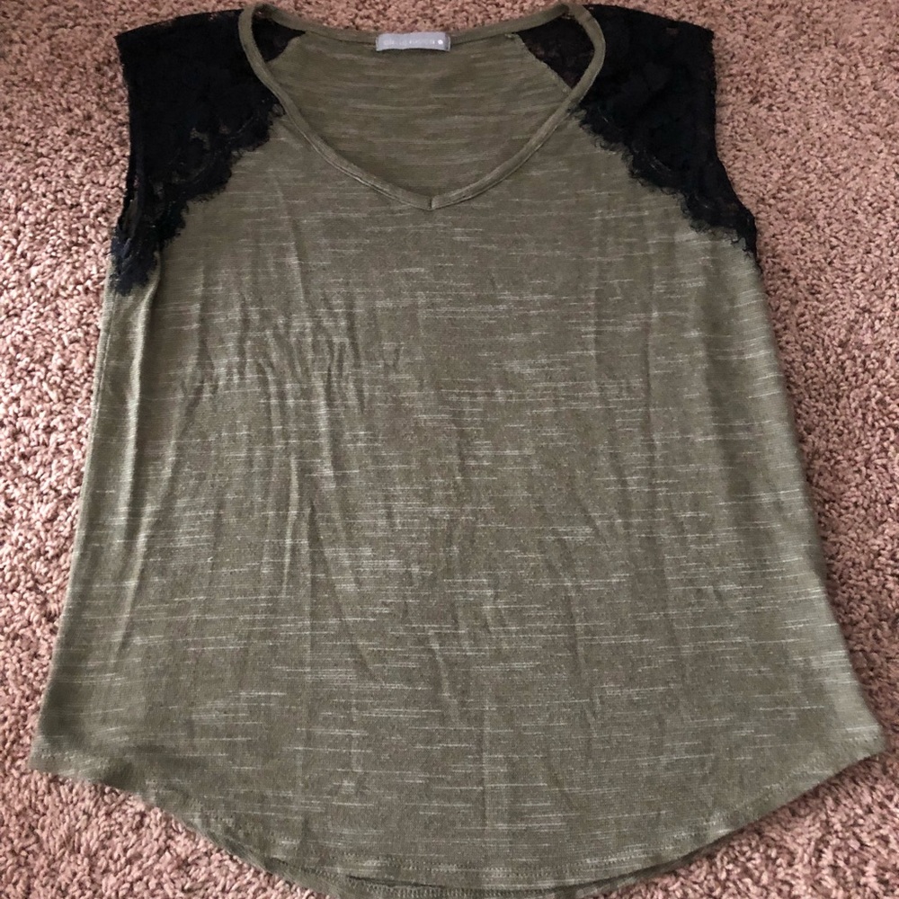 Green and black lace t shirt